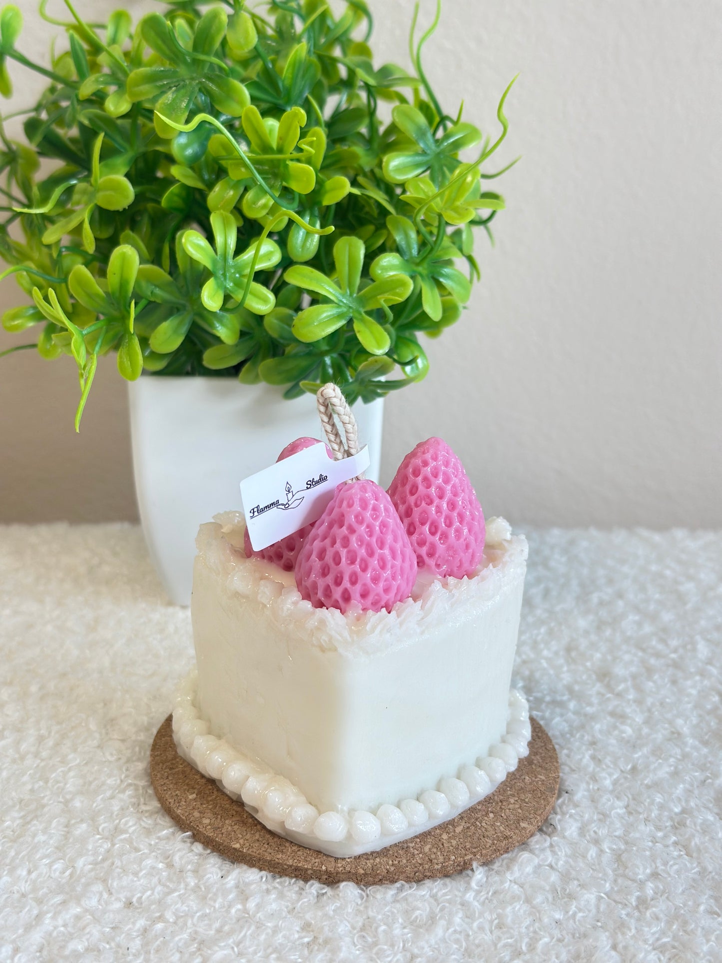 Свещ 'Strawberry Cake'
