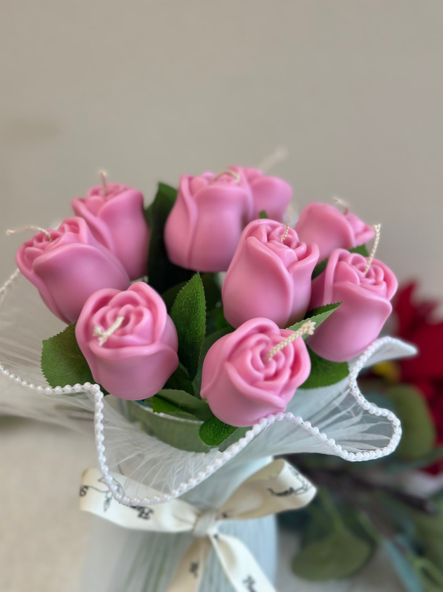Ваза с Рози от свещи
